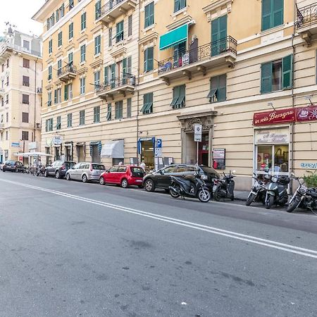 Il Mondo In Una Stanza Bed & Breakfast Genova Exterior foto